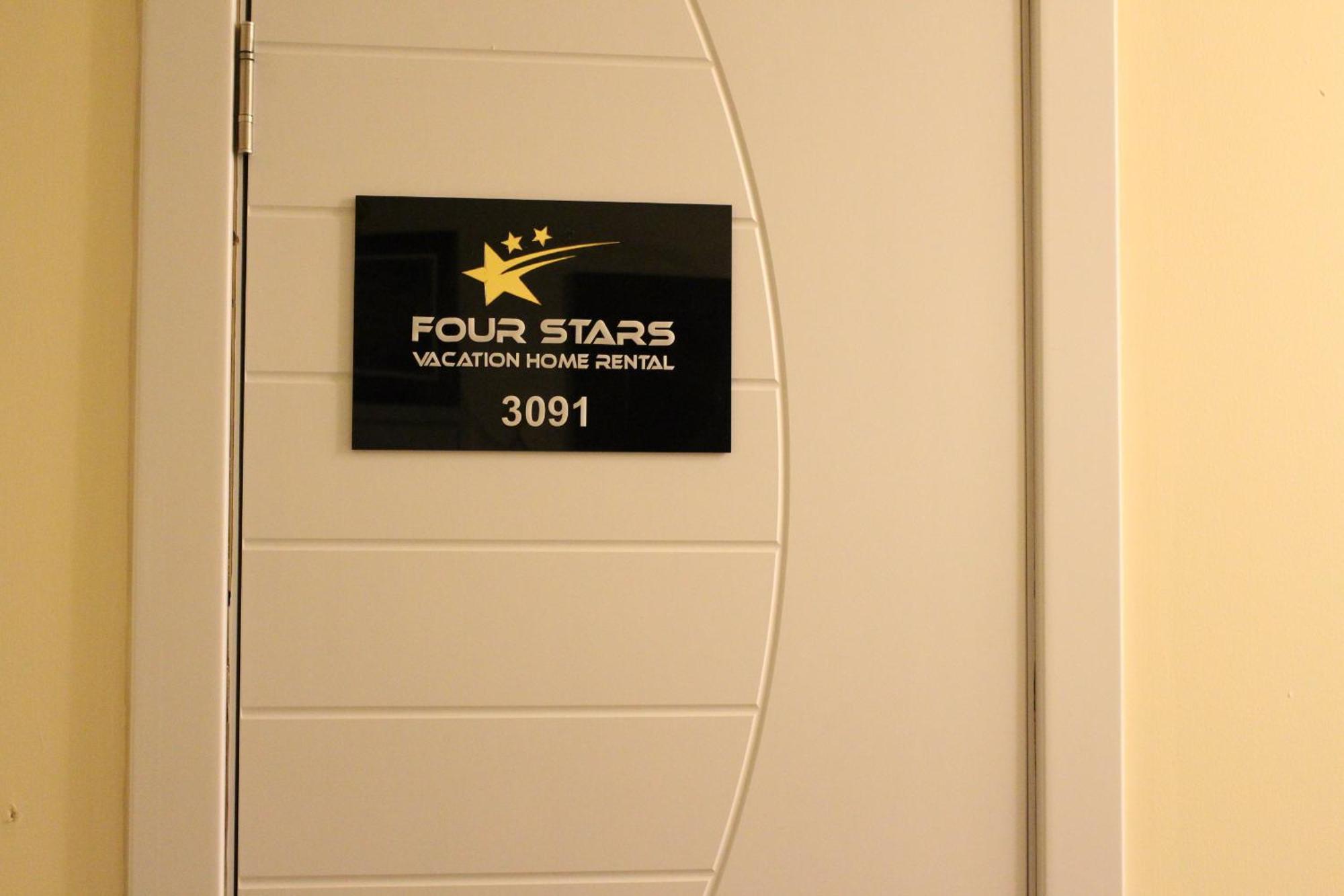 Four Stars Hostel Дубай Екстер'єр фото