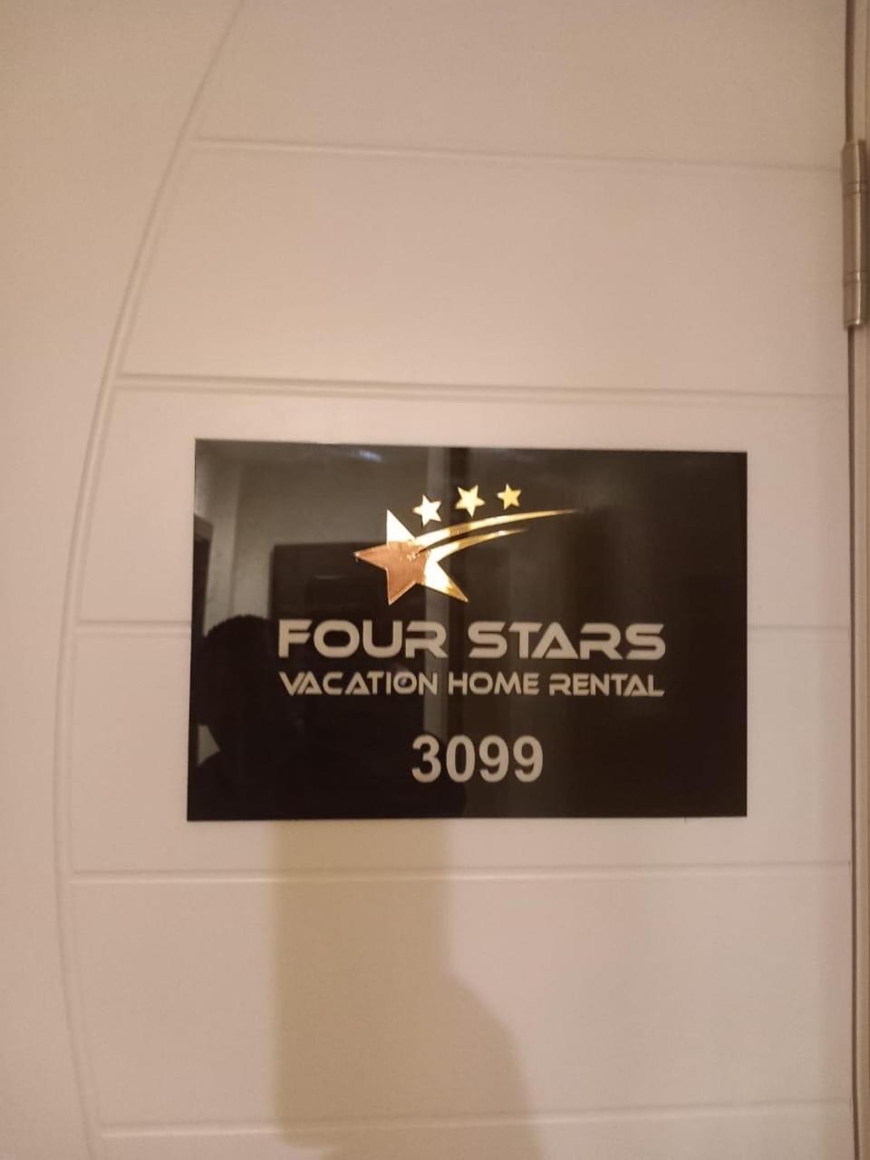 Four Stars Hostel Дубай Екстер'єр фото