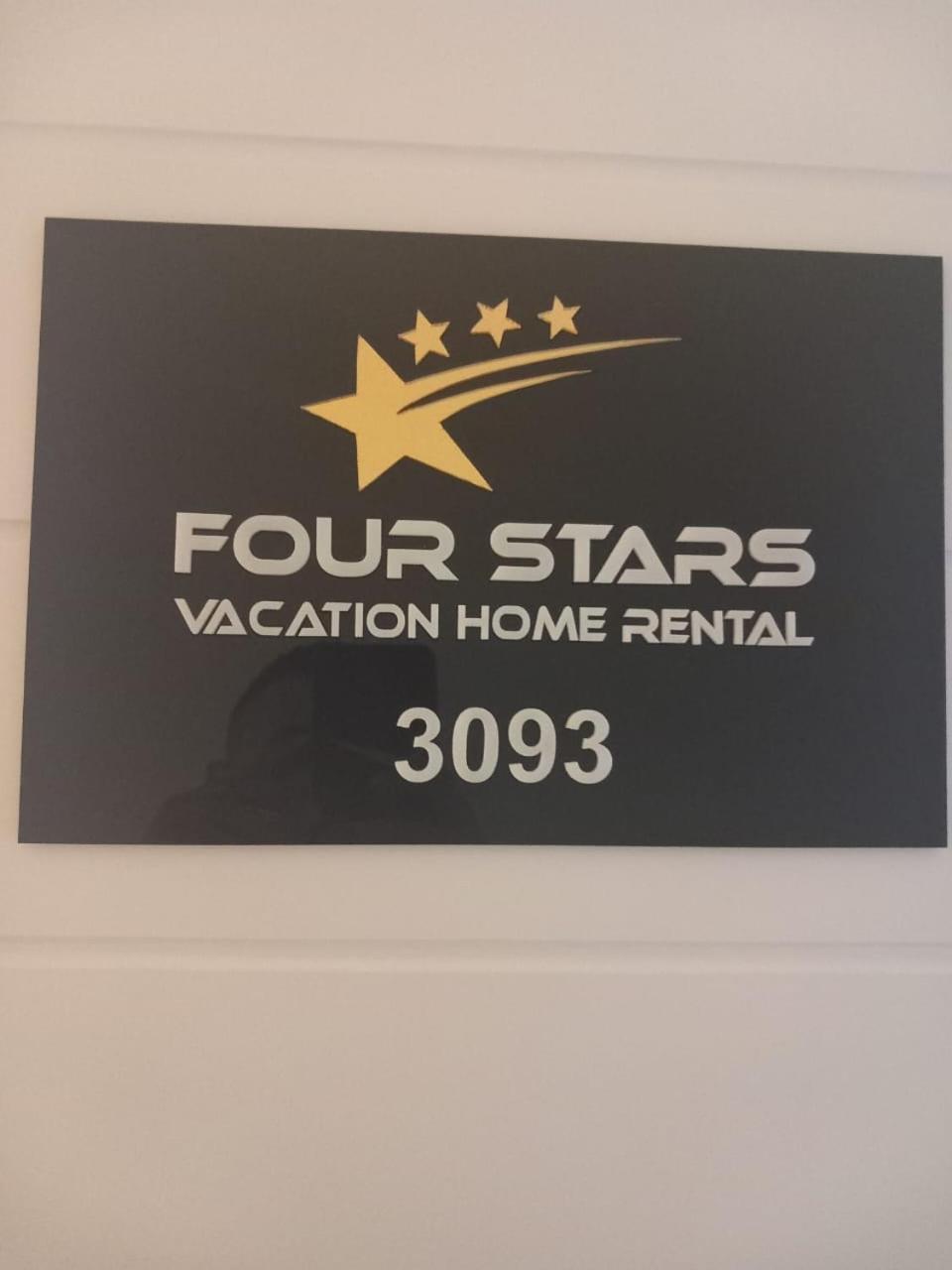Four Stars Hostel Дубай Екстер'єр фото