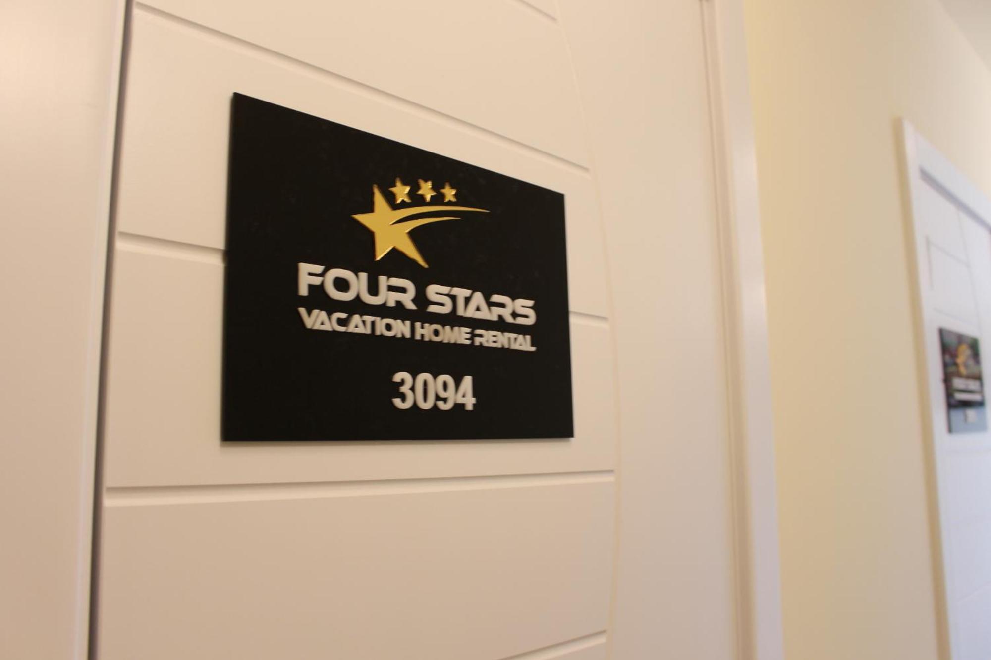 Four Stars Hostel Дубай Екстер'єр фото